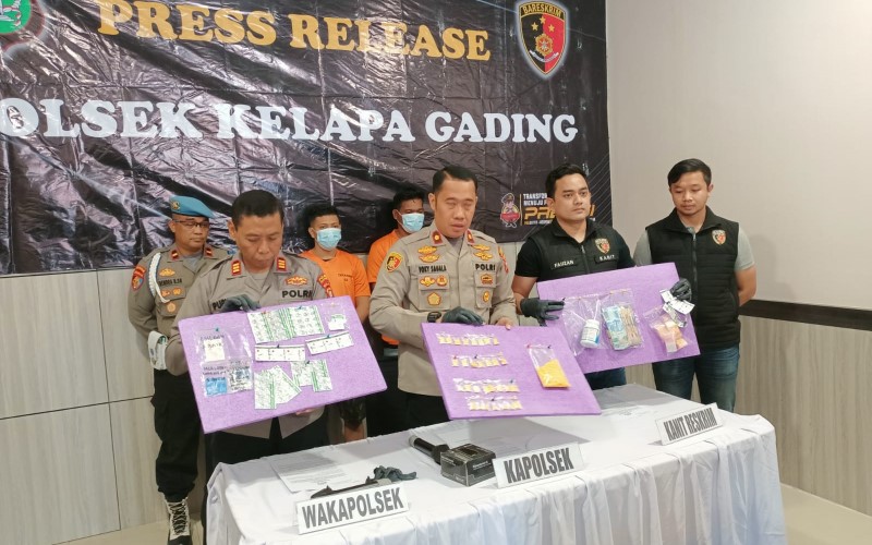 Dua Pria Bawa Obat Terlarang Hexymer Ditangkap di Kelapa Gading, Polisi: Bisa Memicu Tawuran