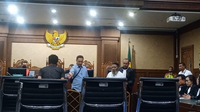 Breaking News, Lukas Enembe Dituntut 10,5 Tahun Penjara