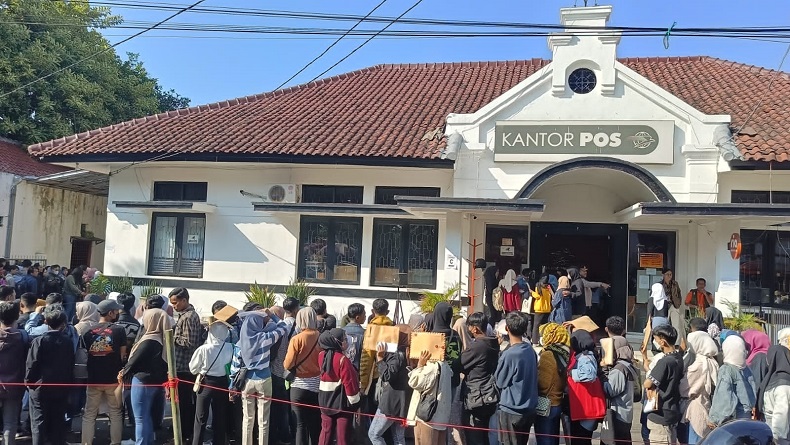 Viral Ribuan Pelamar Berjubel di Kantor Pos Cianjur, Bersaing Dapat Pekerjaan