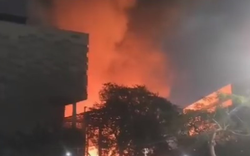 Kebakaran Museum Nasional, Damkar: Museum Aman, yang Terbakar Bagian Belakang