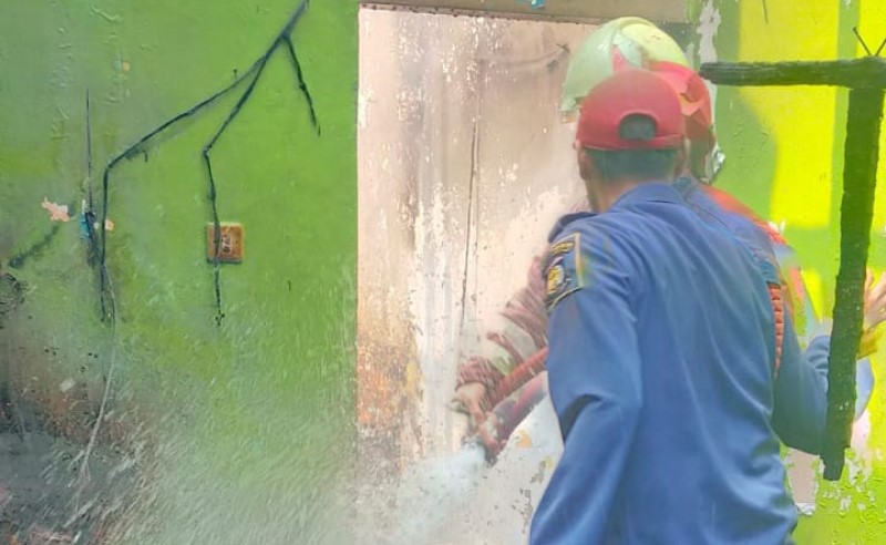Kebakaran Hanguskan 4 Rumah Kontrakan di Serpong, Seorang Ibu Ditemukan Tewas