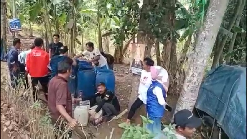 Aksi Nyata, Bacaleg Partai Perindo Distribusikan 12.000 Liter Air Bersih