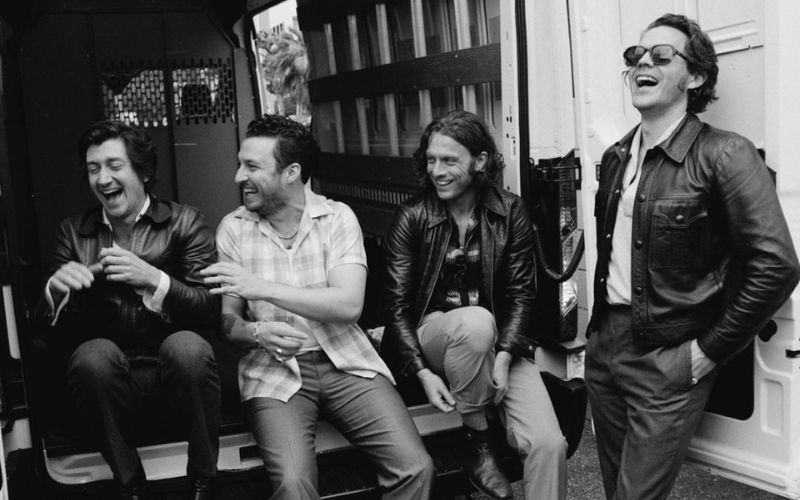 Makna Lagu I wanna Be Yours - Arctic Monkeys, Lengkap dengan Liriknya