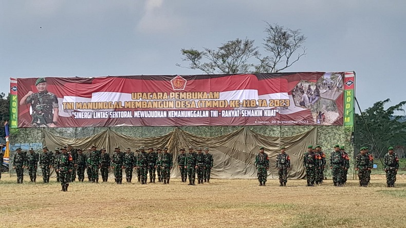 Wujud Kemanunggalan TNI-Rakyat, TMMD ke-118 Kodim 0608 Cianjur Dibuka