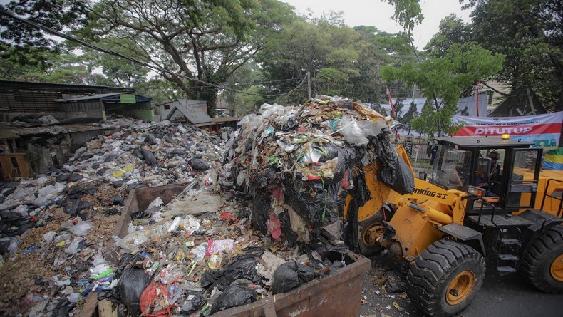 Sampah TPA Cibeunying Menumpuk, Pemkot Bandung Pastikan Selesai 2 Hari 
