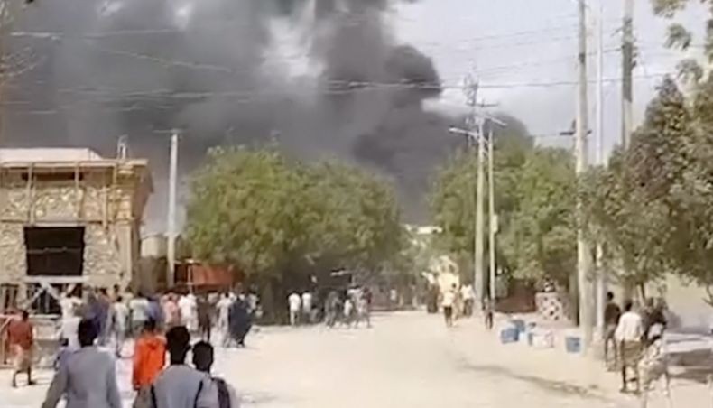 Korban Tewas Bom Truk di Somalia Jadi 30 Orang, Sebagian Polisi 