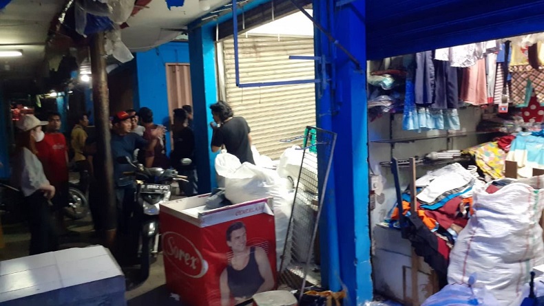 Kawanan OTK Jarah hingga Rusak Lapak Pedagang di Pasar Kutabumi Tangerang