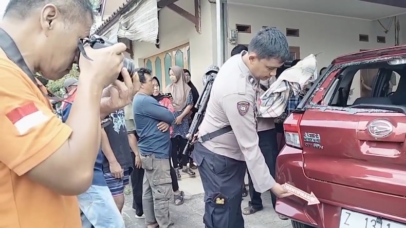 Sebelum Bunuh Mertua, Bule Amerika di Banjar Ngamuk, Rusak Rumah dan 2 Motor