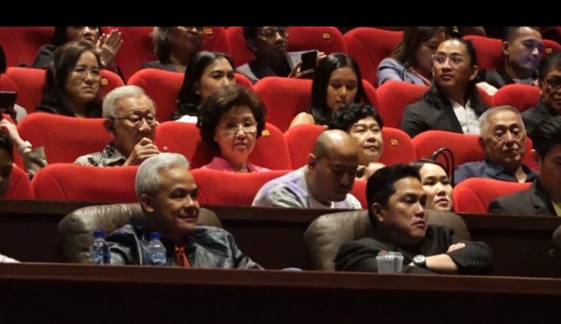 Momen Ganjar Pranowo dan Erick Thohir Nonton Film Petualangan Sherina 2 