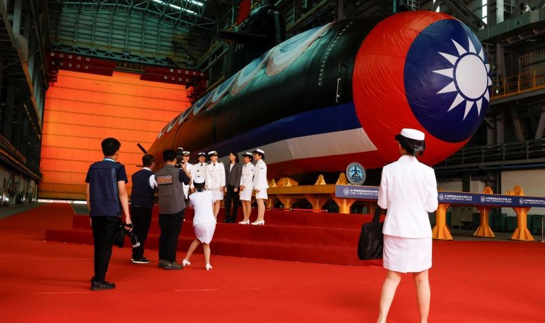 Taiwan Pamer Kapal Selam Pertama Buatan Dalam Negeri untuk Hadapi China, Ini Penampakannya