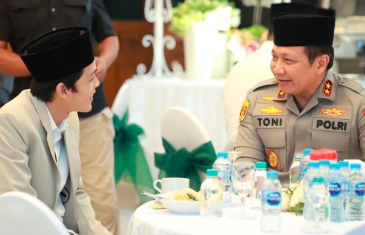Tausiah Maulid Nabi di Polda Jatim, Gus Iqdam Ajak Polisi Teladani Akhlak Rasulullah
