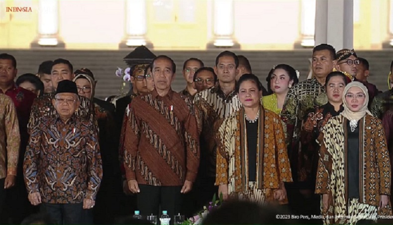 Istana Berbatik, Ini Motif Batik yang Dipakai Jokowi dan Iriana