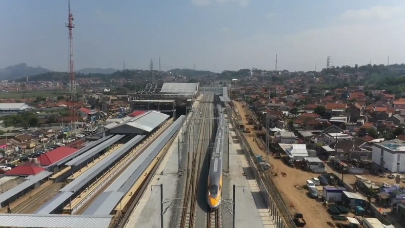 PT KCIC Pastikan Kereta Cepat Whoosh Siap Beroperasi Penuh Awal Oktober 2023