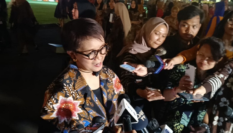 Menlu Retno Sebut Batik Simbol Keindahan Cinta Kasih