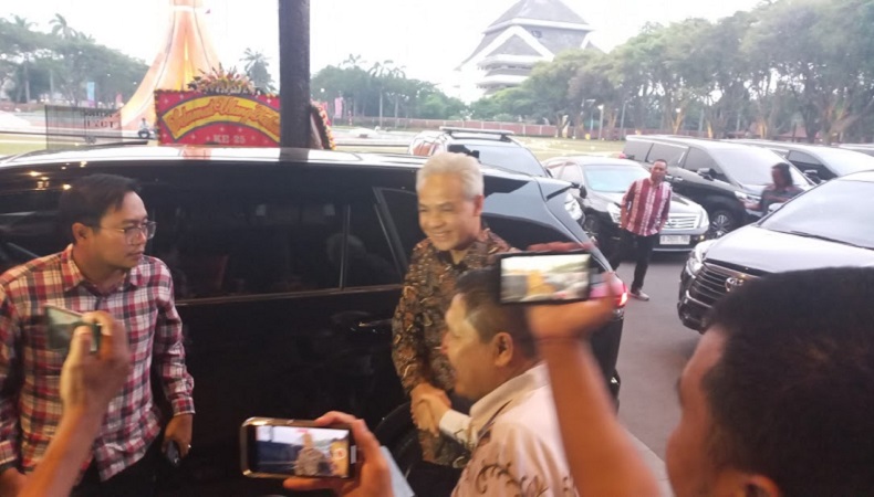 Ganjar Pranowo Hadiri HUT ke-25 PSMTI di TMII