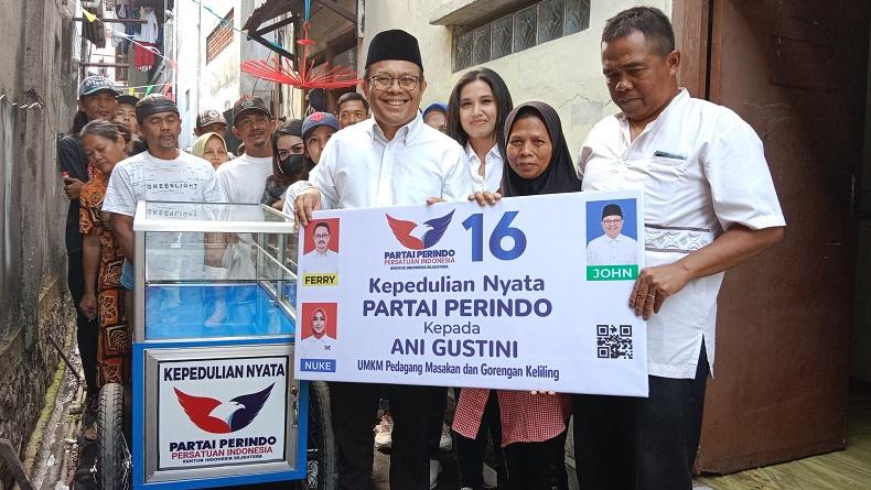Bacaleg Partai Perindo Keliling ke Warga Bandung, Aspirasi Langsung Direspons