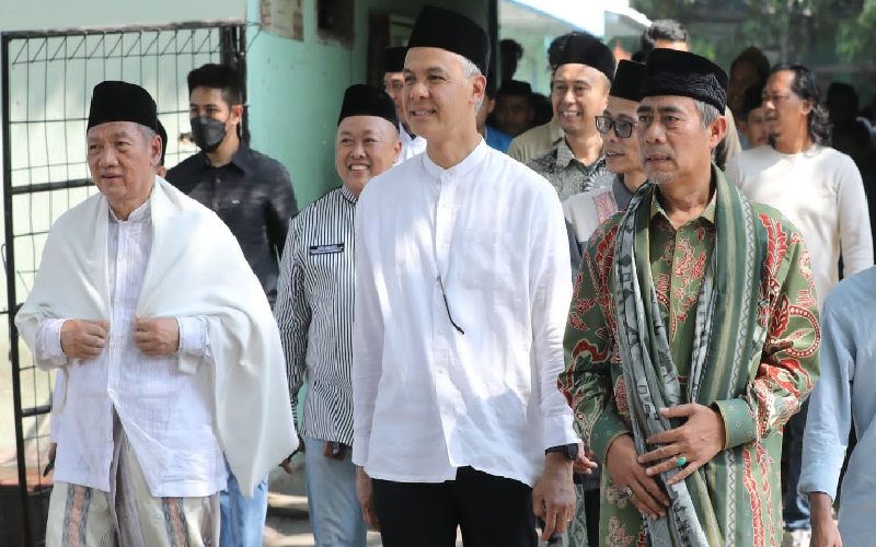 Ganjar Pranowo Silaturahmi dengan Ulama dan Kiai Se-Cianjur di Ponpes Al-Ittihad