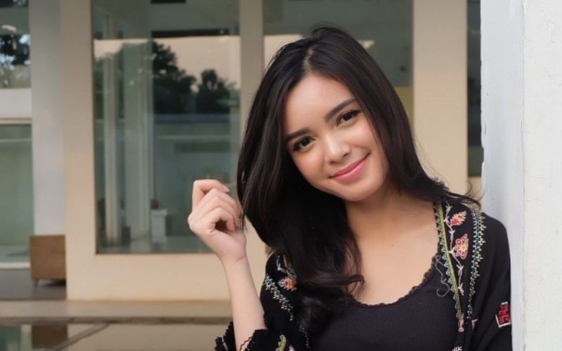 Profil dan Biodata Claudia Andhara, Artis Cantik Langganan Sinetron Populer