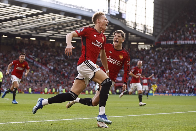 Hasil Piala FA: Dapat Hadiah Penalti, Man United Hajar Wigan