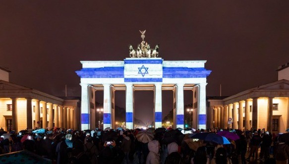 Standar Ganda Negara-Negara Barat: Vokal Bela Israel, Diam Lihat Penindasan di Palestina