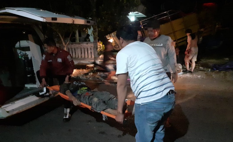 Kecelakaan di Malang, Truk Rombongan Wisatawan Tabrak Pagar Rumah Warga, 2 Tewas 28 Luka