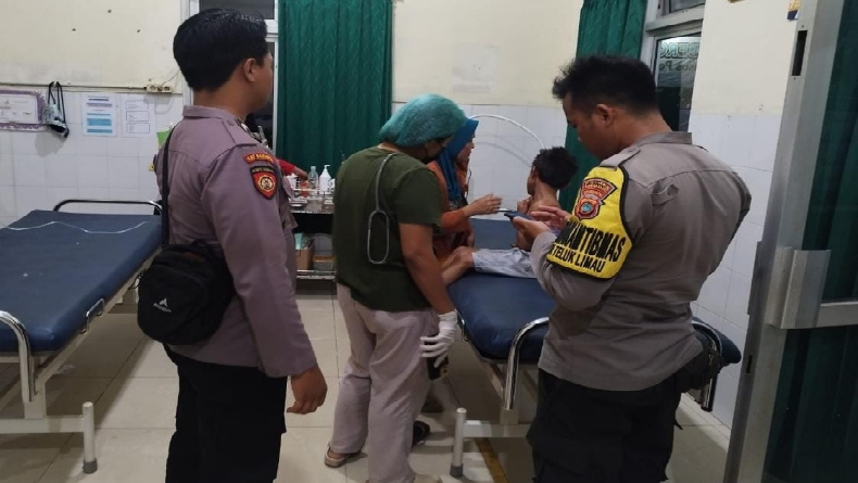 Kejam, Ayah di Bangka Barat Tega Aniaya dan Bakar Anak Kandung