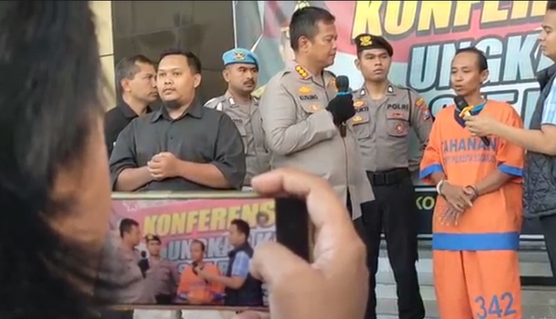 Ayah di Sidoarjo Tusuk Anak Tiri dengan Pisau Dapur hingga Luka Parah, Ini Pemicunya 