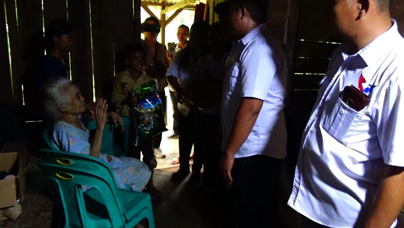 Terharu Dapat Bantuan saat HUT ke-19 Partai Perindo, Warga Nias: Doa Terbaik untuk Perindo