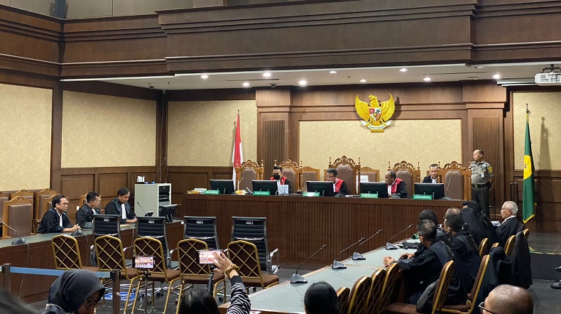 Lukas Enembe Dirawat di RSPAD, Hakim Tunda Bacakan Vonis Hari Ini