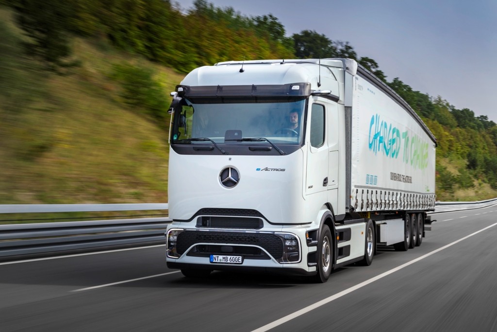 Truk Listrik Mercedes-Benz eActros 600 Meluncur, Tampangnya seperti Kendaraan dari Masa Depan