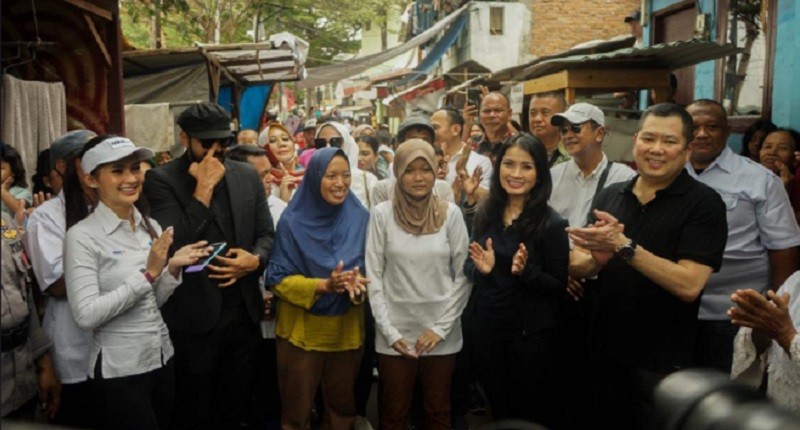 Istri Buruh Terharu Dapat Hadiah dari Uang Kaget Lagi: Alhamdulillah Terima Kasih Pak Hary Tanoesoedibjo