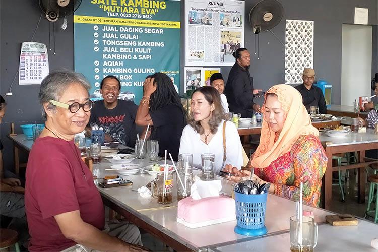Bertemu Seniman Jogja, Yenny Wahid Didorong Dukung Capres Ganjar Pranowo 