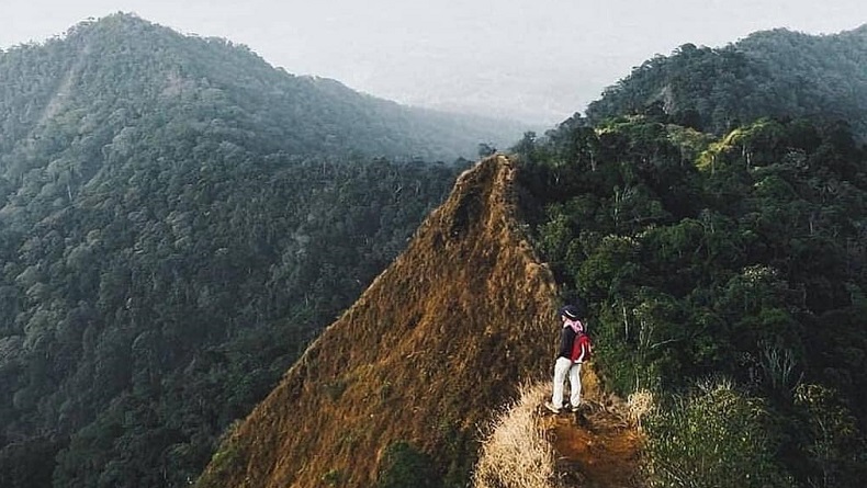 Gunung Kerenceng, Tantangan Pendaki Susuri Jalur yang Jarang Terjamah