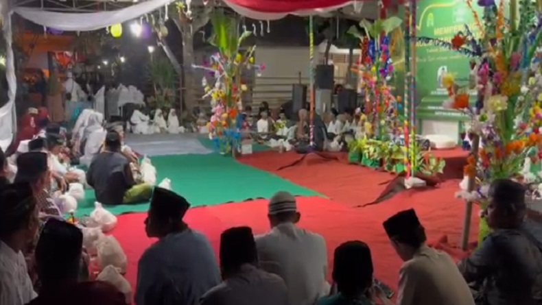 Perayaan Maulid Nabi di Desa Buduk Badung Berjalan Khidmat hingga Jadi Ajang Silaturahmi