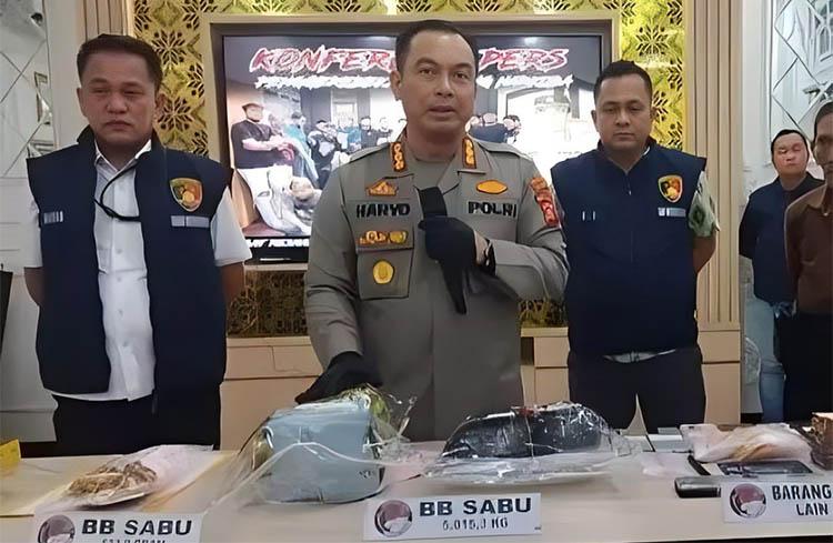  Satresnarkoba Polrestabes Palembang Tangkap 5 Pengedar Narkotika, Sita Sabu-sabu 6,5 Kilogram