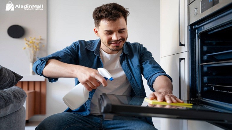 Biar Lebih Tahan Lama, Ini Tips Perawatan Alat Elektronik Dapur yang Tepat!