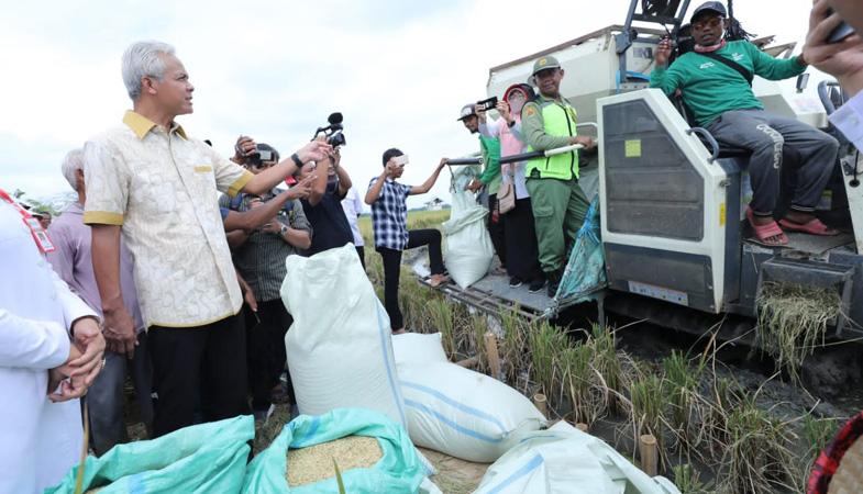 5 Jenis Traktor Bantuan Ganjar untuk Petani, Nomor 4 Khusus Digunakan di Lereng Gunung