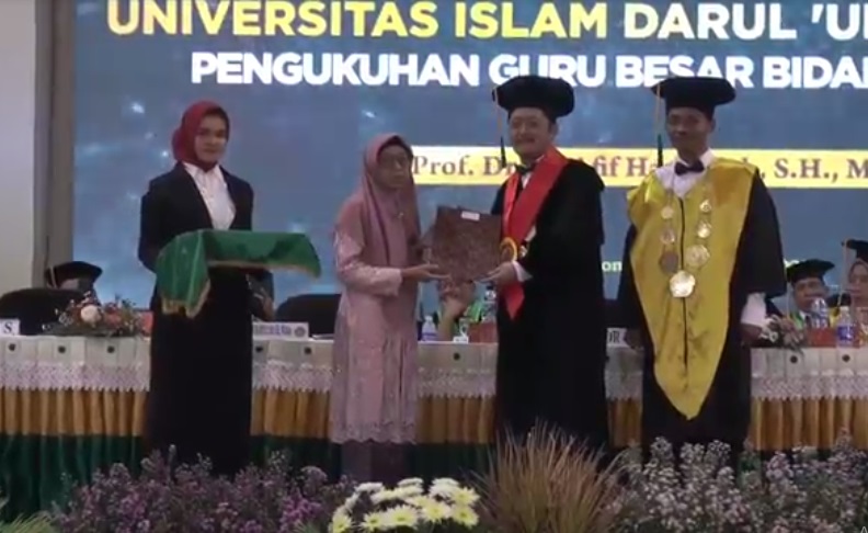Ketua KPPU M Afif Hasbullah Dikukuhkan Jadi Guru Besar Unisda Lamongan, Ini Gagasannya 