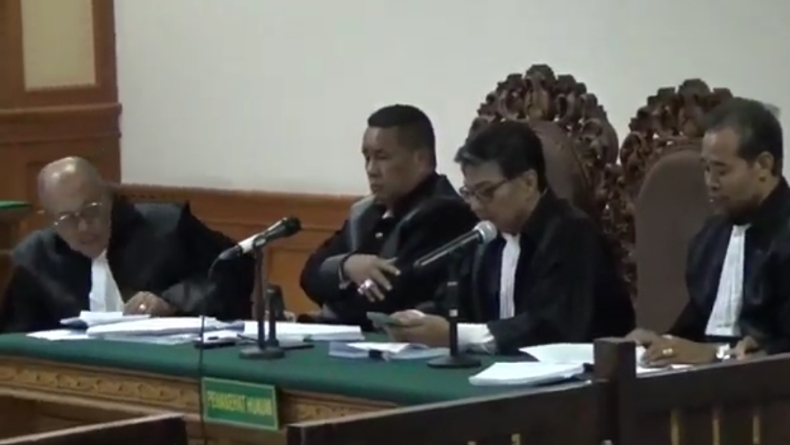 Rektor Unud I Nyoman Gde Antara Gandeng Hotman Paris Jadi Kuasa Hukum