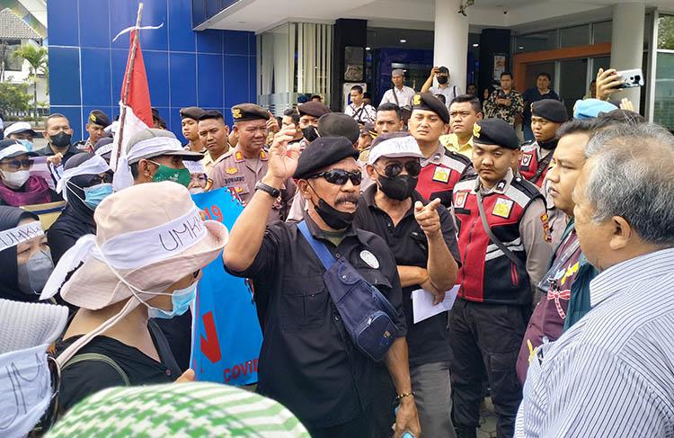 UMKM Korban Covid-19 Minta Bank Tak Lelang Aset 
