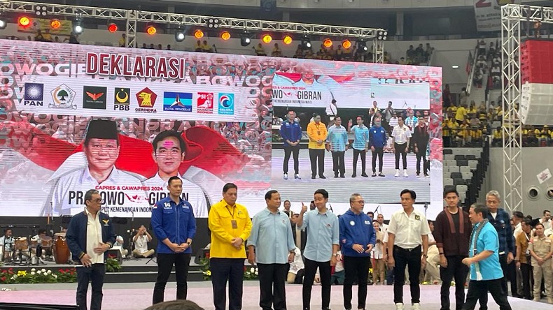 Prabowo-Gibran Sapa Relawan jelang Daftar ke KPU, Ini Katanya