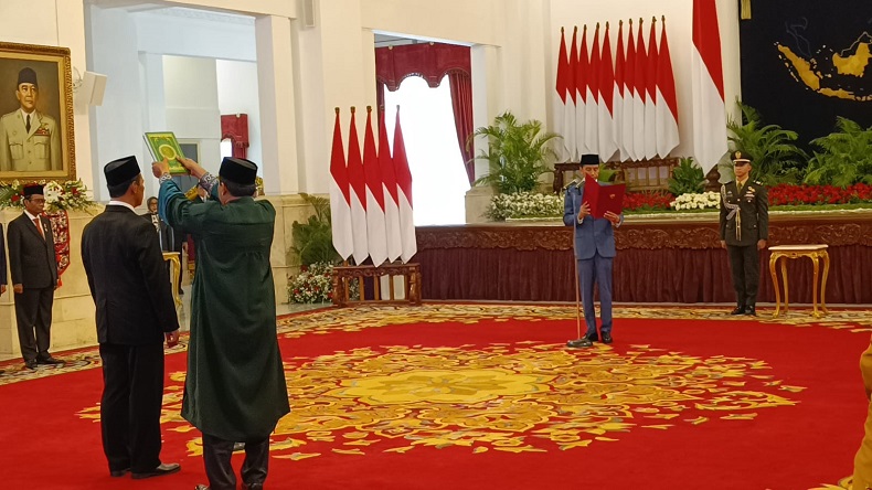 Presiden Jokowi Resmi Lantik Amran Sulaiman Jadi Mentan