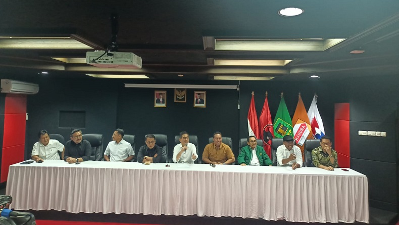 Arsjad Rasjid Umumkan 8 Anggota Baru TPN Ganjar-Mahfud, Ada Todung hingga Ketum Seknas Jokowi Rambun Tjajo