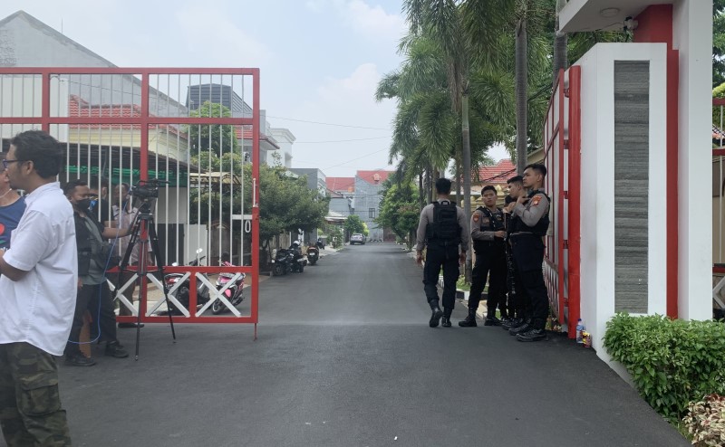 Polda Metro Geledah Kediaman Firli Bahuri di Bekasi, Total 3 Rumah Diperiksa