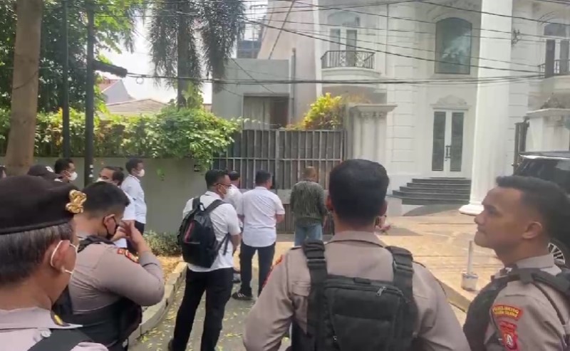 Geledah 2 Rumah Firli Bahuri di Bekasi dan Jaksel, Ini Penjelasan Polda Metro Jaya