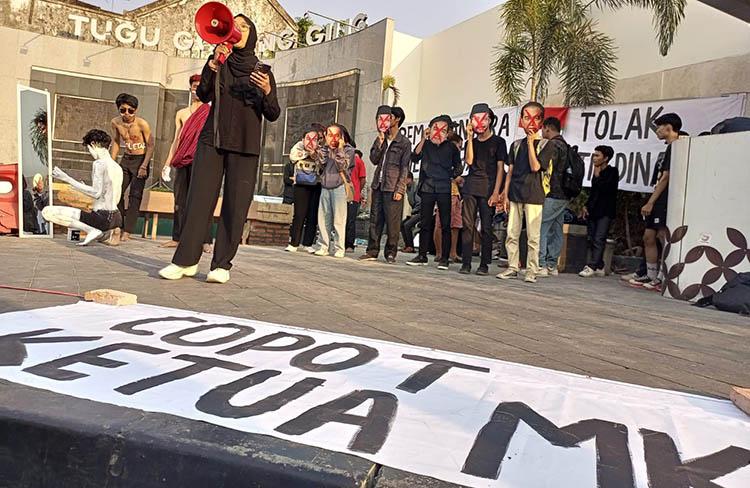 BEM Nusantara Jogja Turun ke Jalan Tolak Putusan MK Batasan Capres-Cawapres