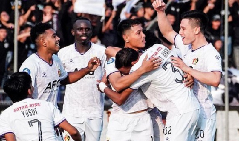 Hasil Liga 1: Persik Bantai 10 Pemain Persebaya, Flavio Silva On Fire!