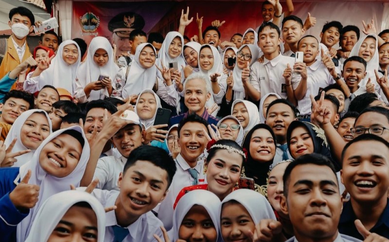 Ganjar Pranowo: Jangan Pernah Putus Asa Wujudkan Cita-Cita meski Kau Anak Orang Biasa