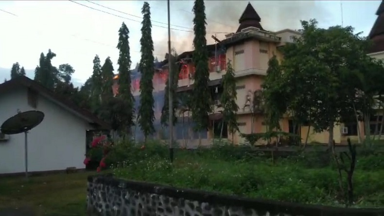 Gedung Kantor Bupati Jayapura 3 Kali Terbakar dalam 3 Bulan, Ada Apa?