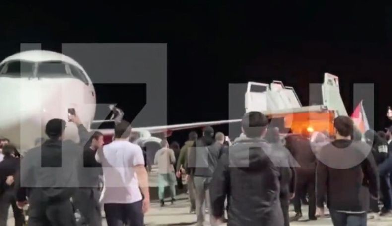 Putin Tuduh Barat dan Ukraina di Balik Sweeping Warga Israel di Bandara Dagestan
